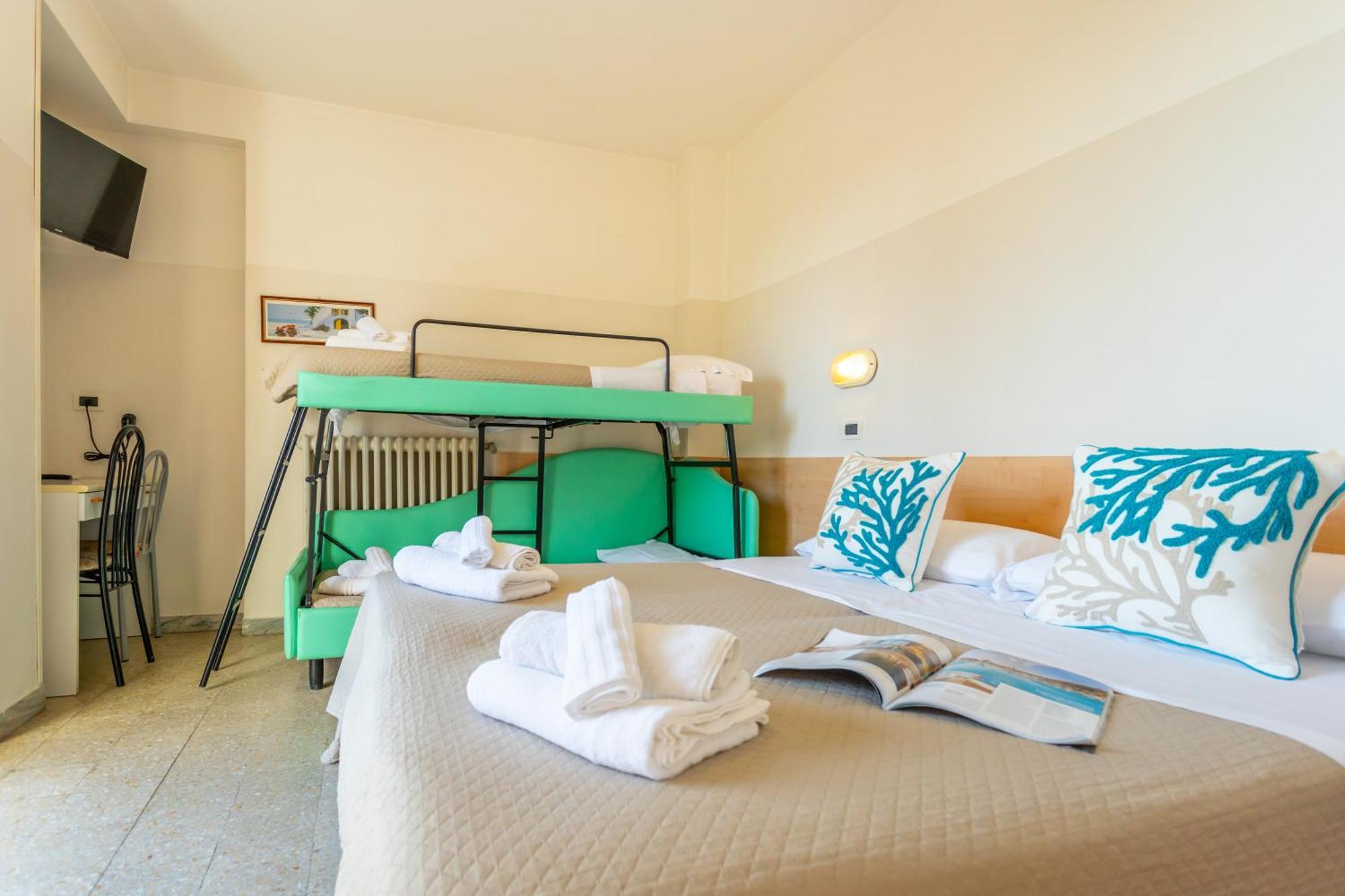 Hotel Selene - Vista Mare Riccione Rum bild
