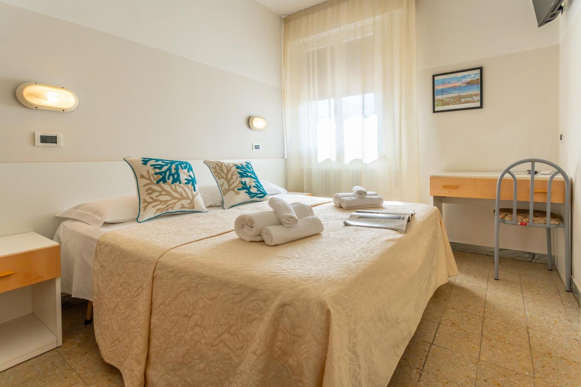 Hotel Selene - Vista Mare Riccione Exteriör bild