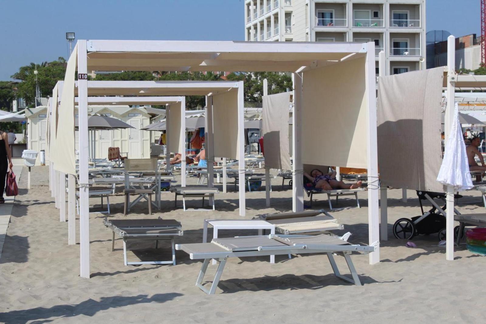 Hotel Selene - Vista Mare Riccione Exteriör bild